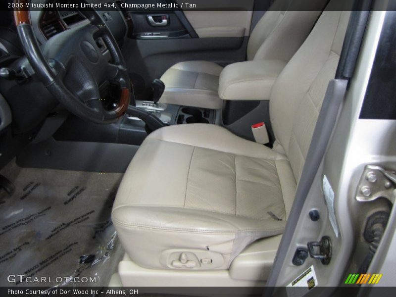 Champagne Metallic / Tan 2006 Mitsubishi Montero Limited 4x4