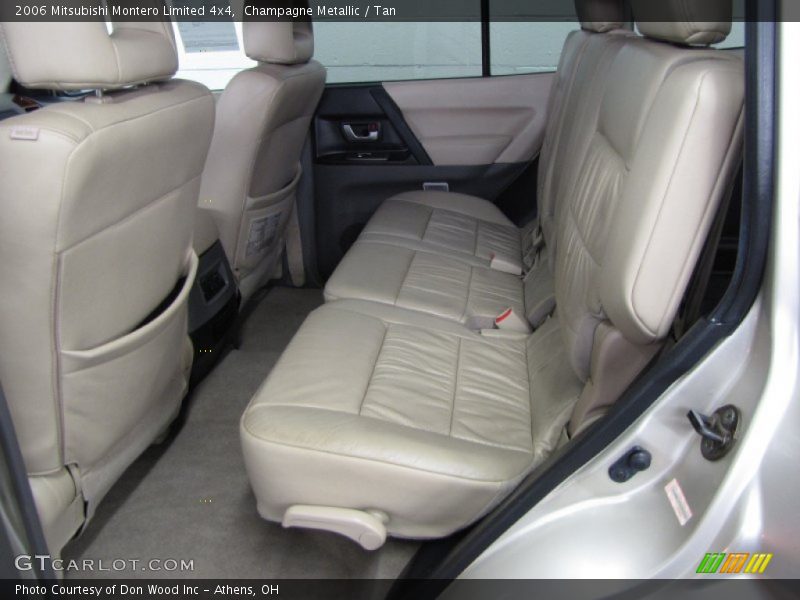 Champagne Metallic / Tan 2006 Mitsubishi Montero Limited 4x4