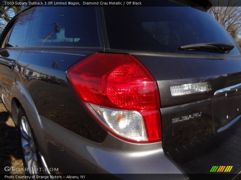 Diamond Gray Metallic / Off Black 2009 Subaru Outback 3.0R Limited Wagon