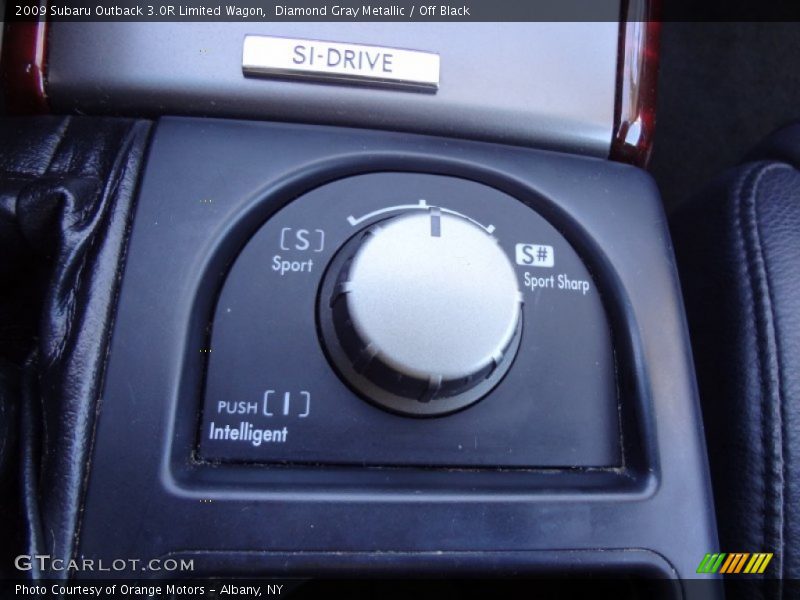 Controls of 2009 Outback 3.0R Limited Wagon