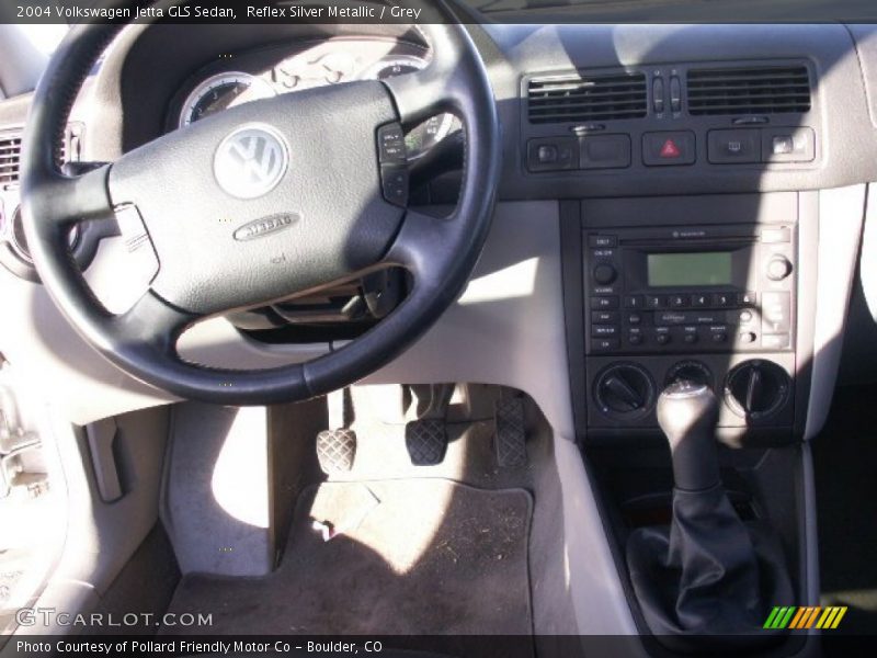 Reflex Silver Metallic / Grey 2004 Volkswagen Jetta GLS Sedan