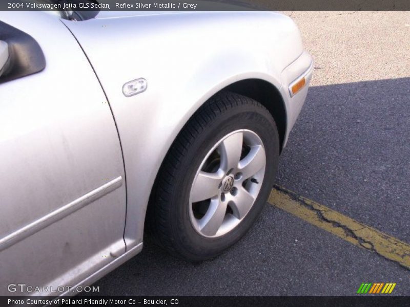 Reflex Silver Metallic / Grey 2004 Volkswagen Jetta GLS Sedan