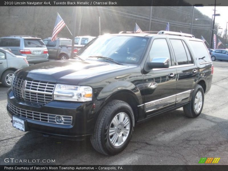 Tuxedo Black Metallic / Charcoal Black 2010 Lincoln Navigator 4x4