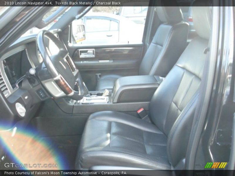 Tuxedo Black Metallic / Charcoal Black 2010 Lincoln Navigator 4x4