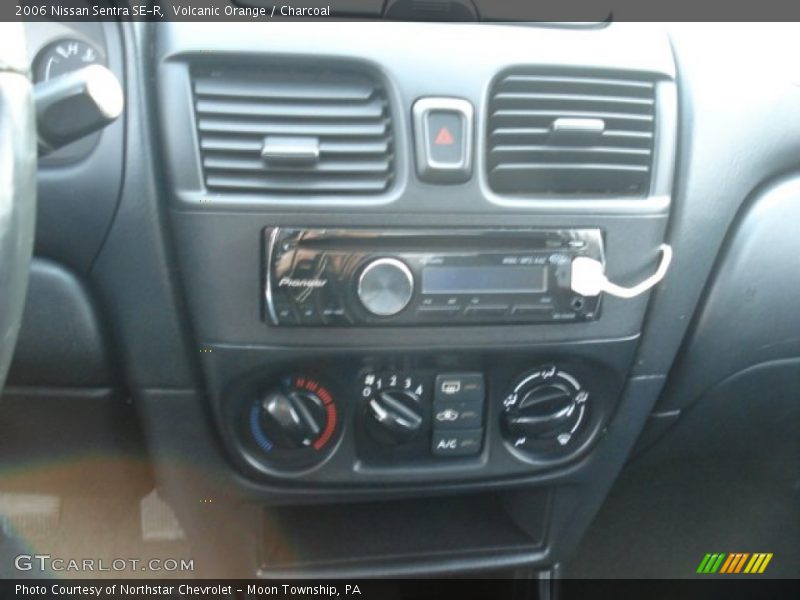 Volcanic Orange / Charcoal 2006 Nissan Sentra SE-R