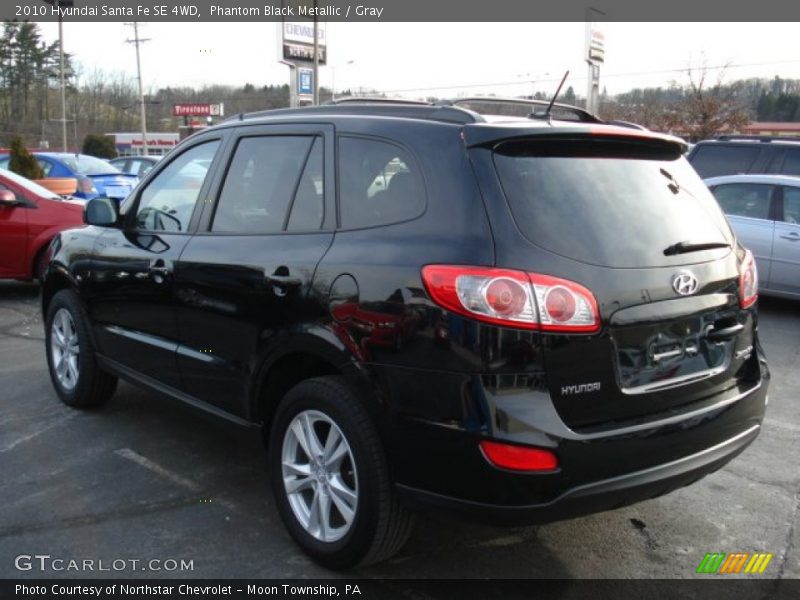 Phantom Black Metallic / Gray 2010 Hyundai Santa Fe SE 4WD