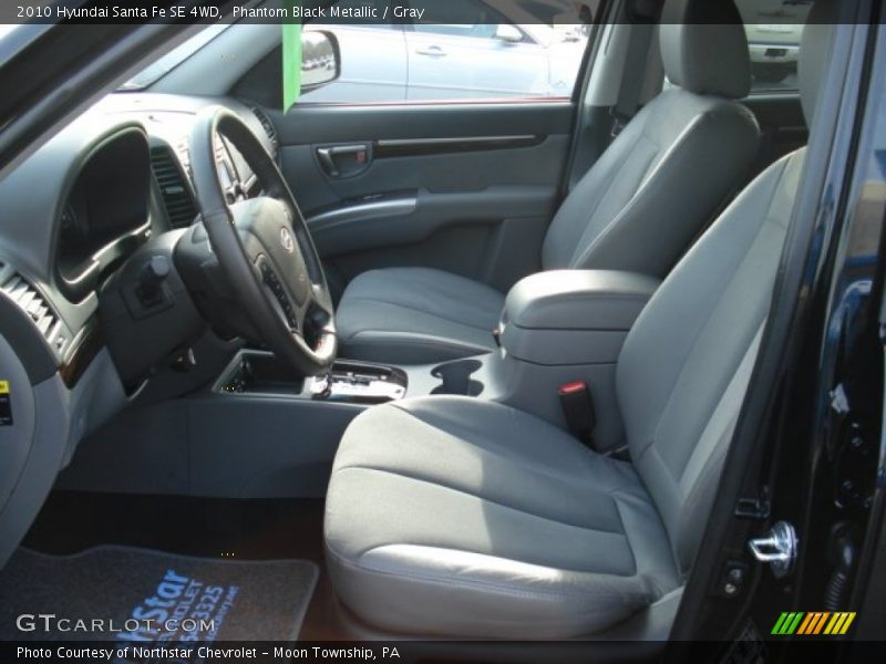  2010 Santa Fe SE 4WD Gray Interior