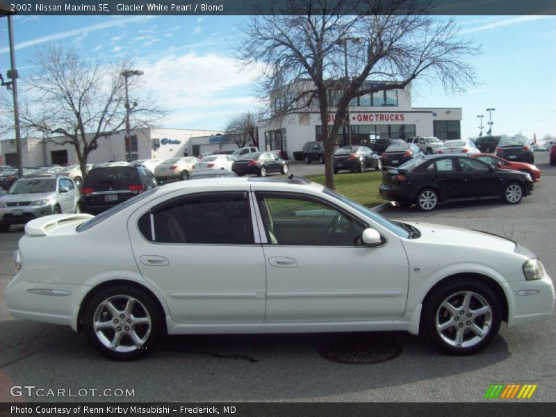 Glacier White Pearl / Blond 2002 Nissan Maxima SE