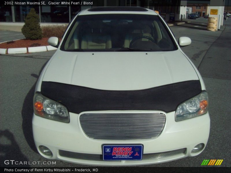 Glacier White Pearl / Blond 2002 Nissan Maxima SE