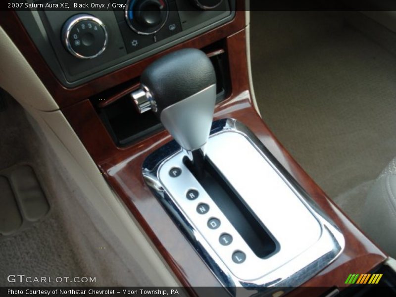 Black Onyx / Gray 2007 Saturn Aura XE