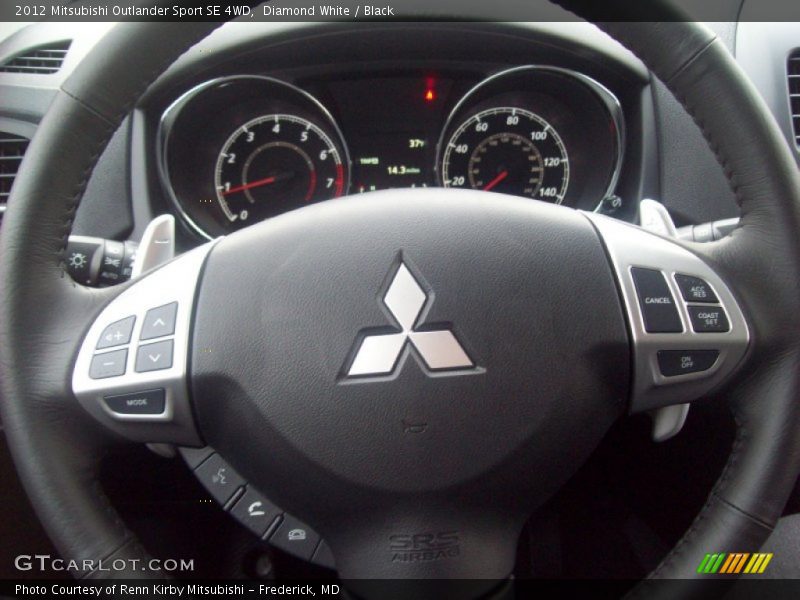 Diamond White / Black 2012 Mitsubishi Outlander Sport SE 4WD