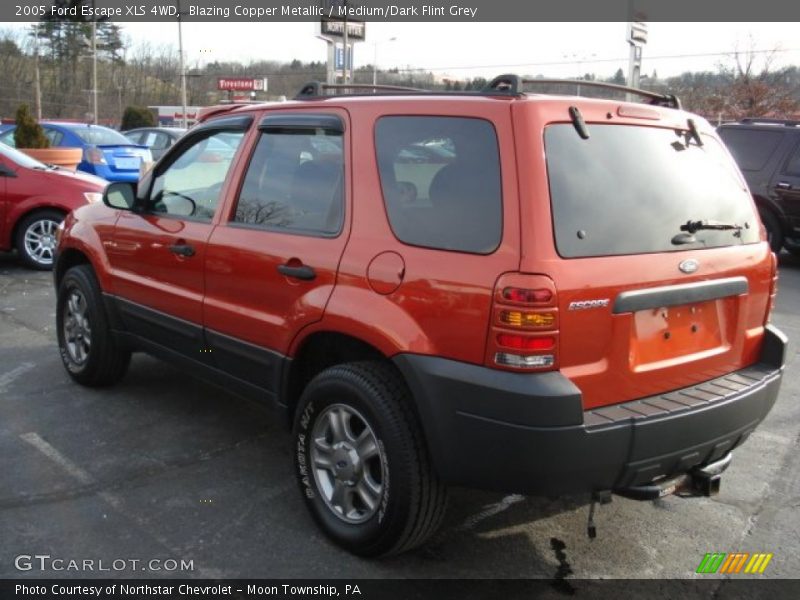 Blazing Copper Metallic / Medium/Dark Flint Grey 2005 Ford Escape XLS 4WD