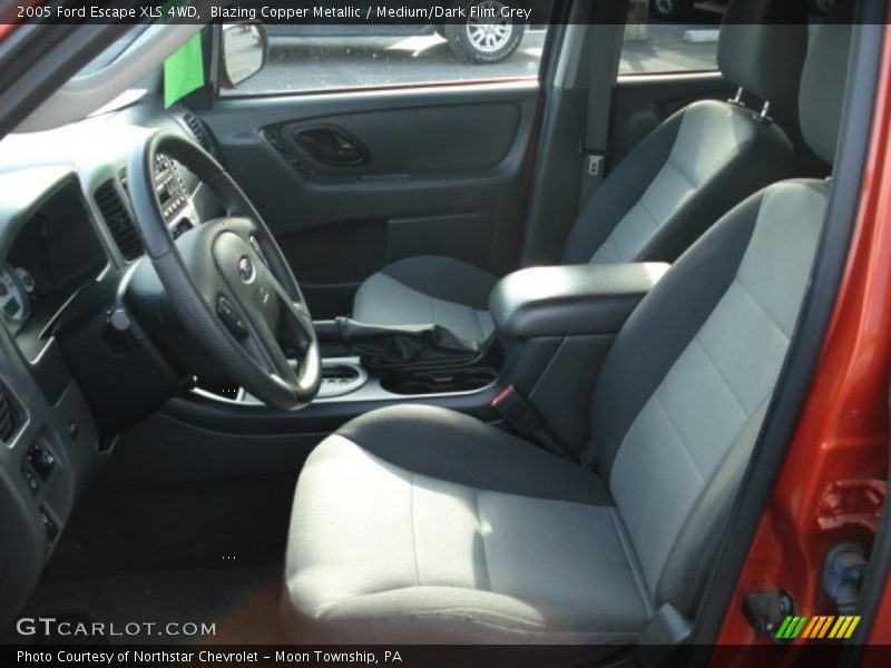 Blazing Copper Metallic / Medium/Dark Flint Grey 2005 Ford Escape XLS 4WD