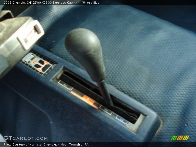 White / Blue 1998 Chevrolet C/K 2500 K2500 Extended Cab 4x4