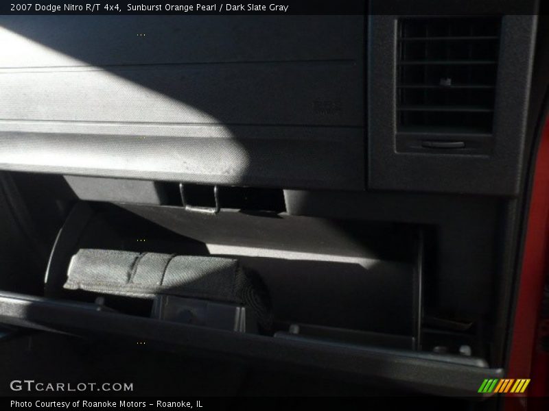 Sunburst Orange Pearl / Dark Slate Gray 2007 Dodge Nitro R/T 4x4
