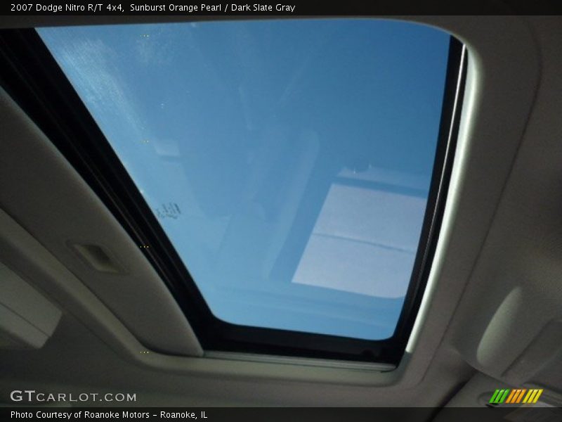 Sunburst Orange Pearl / Dark Slate Gray 2007 Dodge Nitro R/T 4x4