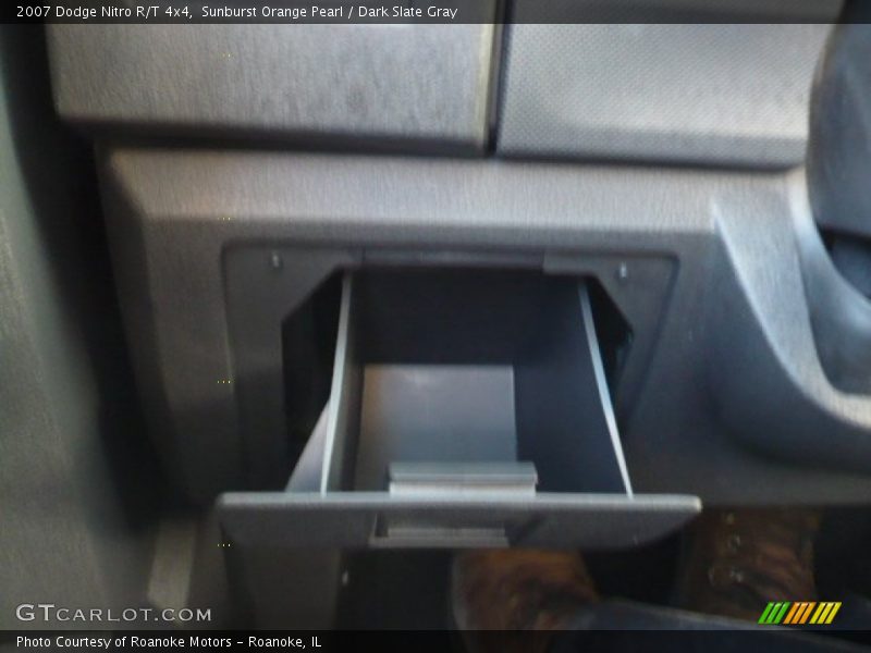 Sunburst Orange Pearl / Dark Slate Gray 2007 Dodge Nitro R/T 4x4