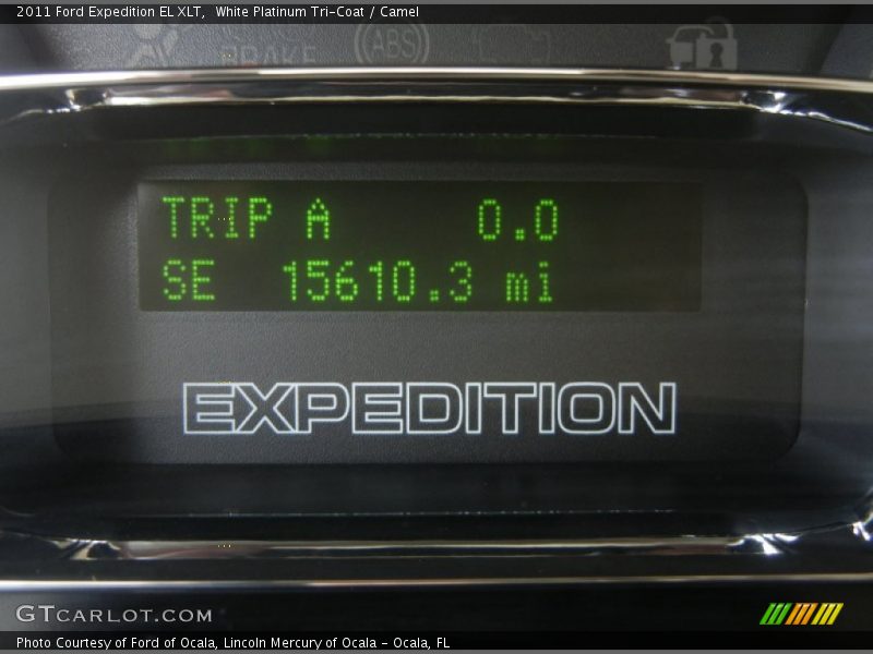 White Platinum Tri-Coat / Camel 2011 Ford Expedition EL XLT