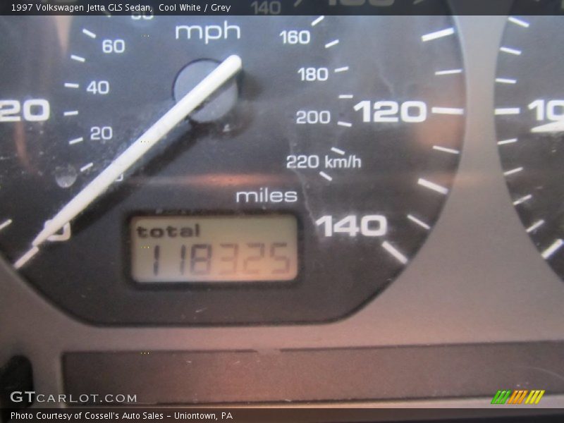 Cool White / Grey 1997 Volkswagen Jetta GLS Sedan
