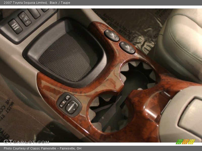 Black / Taupe 2007 Toyota Sequoia Limited