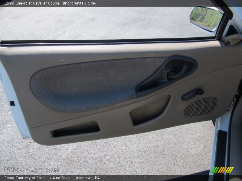 Bright White / Gray 1998 Chevrolet Cavalier Coupe