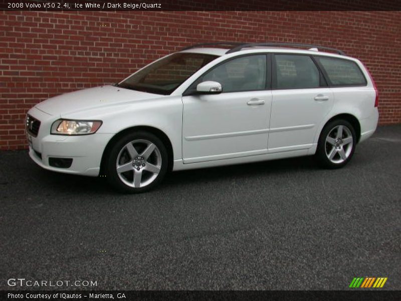 Ice White / Dark Beige/Quartz 2008 Volvo V50 2.4i