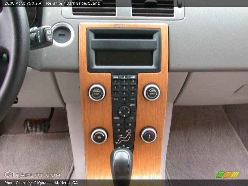Ice White / Dark Beige/Quartz 2008 Volvo V50 2.4i