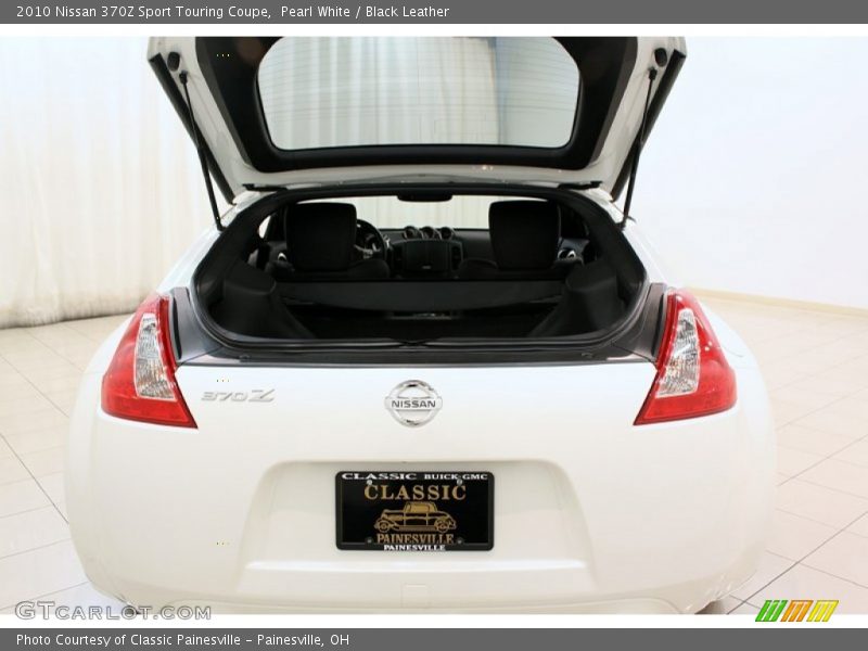 Pearl White / Black Leather 2010 Nissan 370Z Sport Touring Coupe