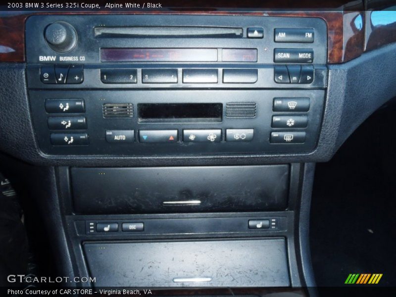 Alpine White / Black 2003 BMW 3 Series 325i Coupe