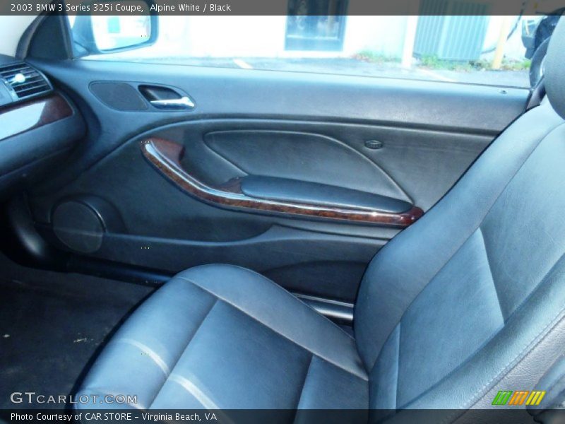 Alpine White / Black 2003 BMW 3 Series 325i Coupe