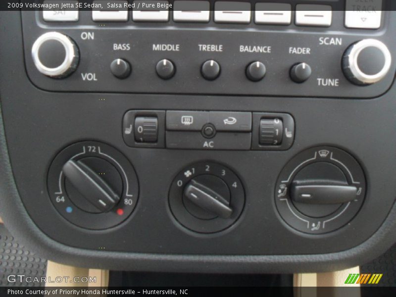 Salsa Red / Pure Beige 2009 Volkswagen Jetta SE Sedan