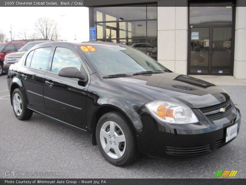 Black / Gray 2005 Chevrolet Cobalt Sedan