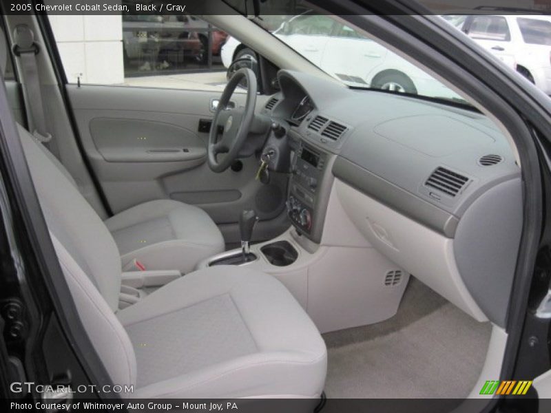 Black / Gray 2005 Chevrolet Cobalt Sedan