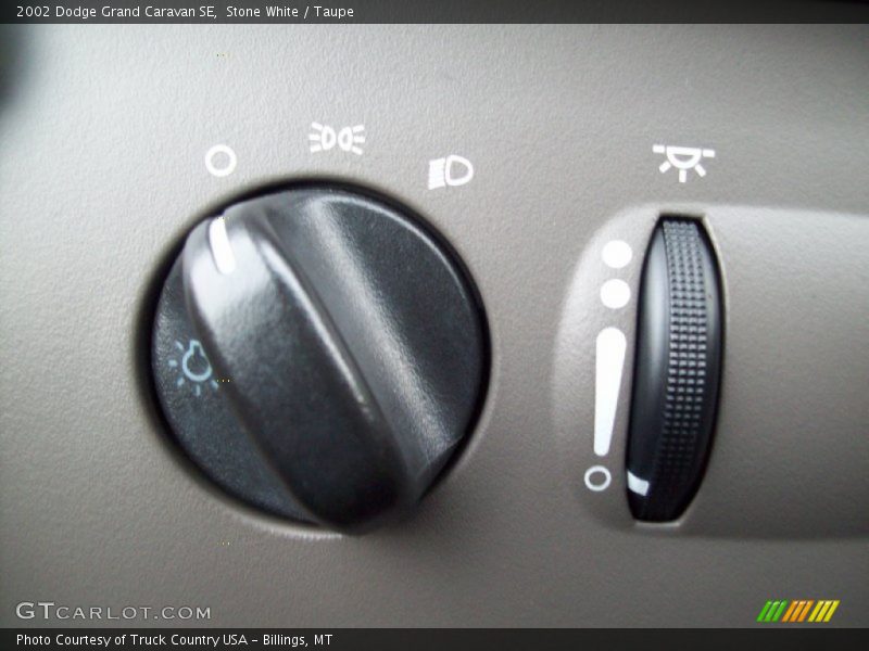 Stone White / Taupe 2002 Dodge Grand Caravan SE