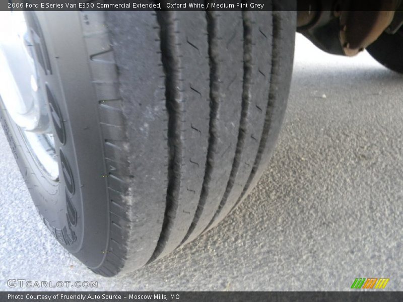 Oxford White / Medium Flint Grey 2006 Ford E Series Van E350 Commercial Extended
