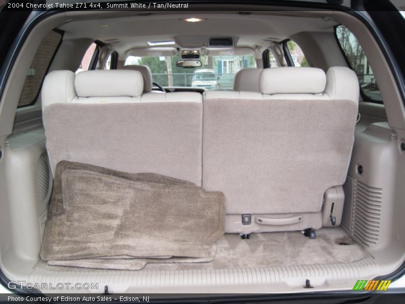 Summit White / Tan/Neutral 2004 Chevrolet Tahoe Z71 4x4
