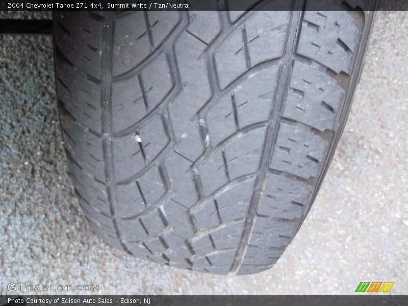 Summit White / Tan/Neutral 2004 Chevrolet Tahoe Z71 4x4