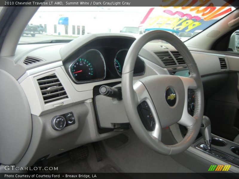 Summit White / Dark Gray/Light Gray 2010 Chevrolet Traverse LT AWD