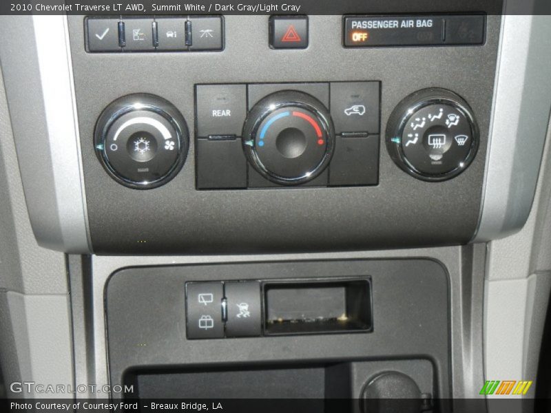 Summit White / Dark Gray/Light Gray 2010 Chevrolet Traverse LT AWD