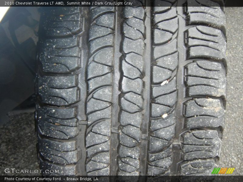 Summit White / Dark Gray/Light Gray 2010 Chevrolet Traverse LT AWD