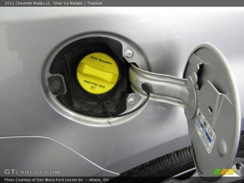 Silver Ice Metallic / Titanium 2011 Chevrolet Malibu LS