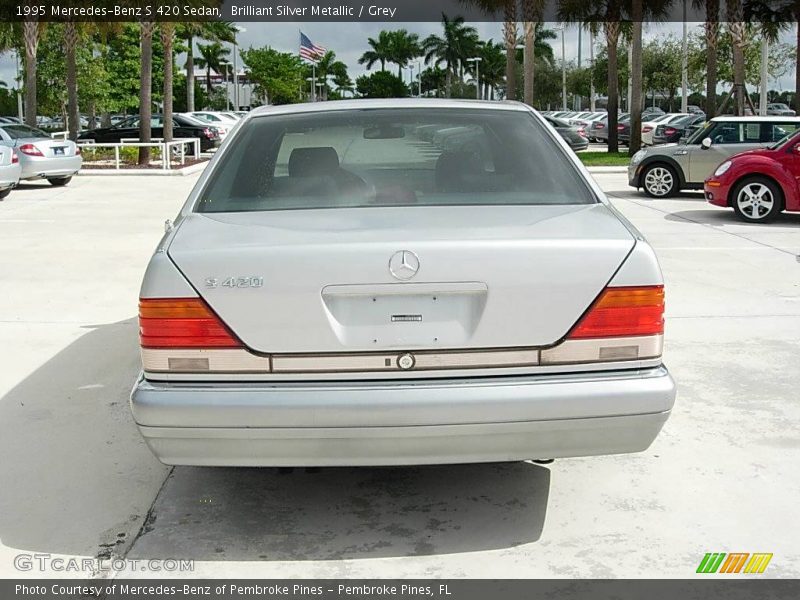 Brilliant Silver Metallic / Grey 1995 Mercedes-Benz S 420 Sedan