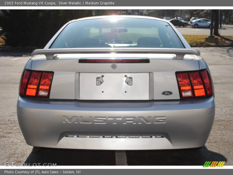 Silver Metallic / Medium Graphite 2003 Ford Mustang V6 Coupe