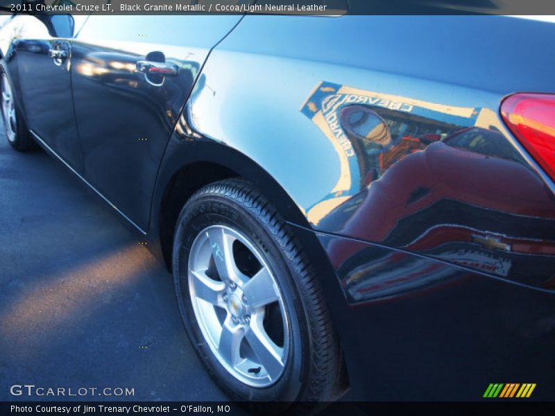 Black Granite Metallic / Cocoa/Light Neutral Leather 2011 Chevrolet Cruze LT