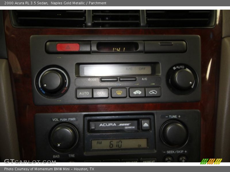 Audio System of 2000 RL 3.5 Sedan