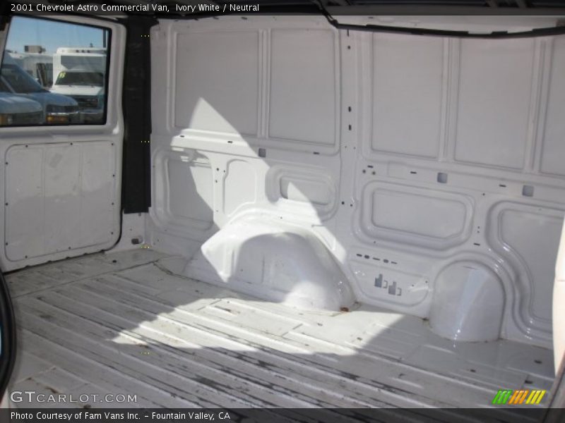 Ivory White / Neutral 2001 Chevrolet Astro Commercial Van