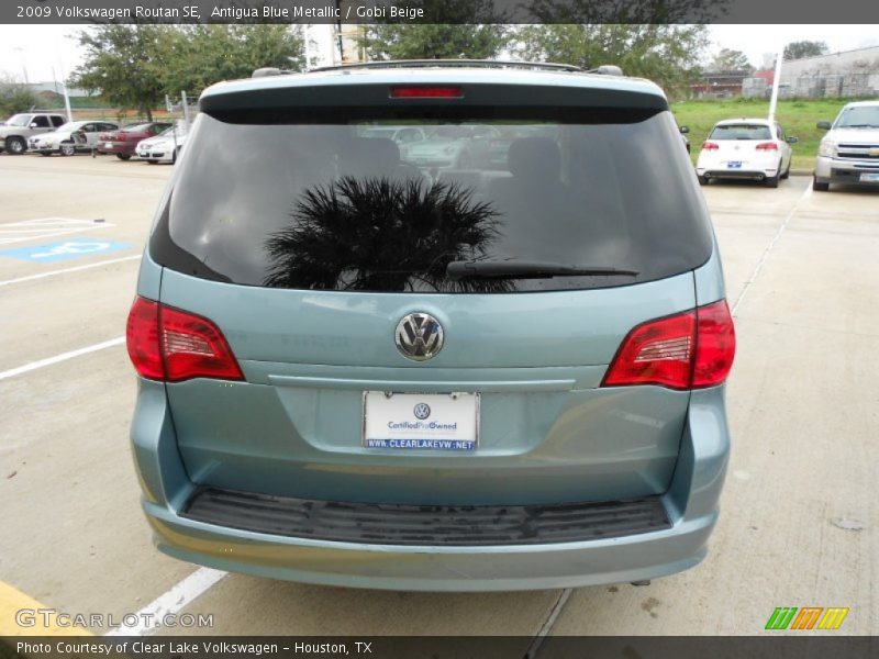 Antigua Blue Metallic / Gobi Beige 2009 Volkswagen Routan SE