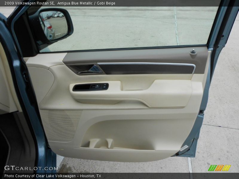 Antigua Blue Metallic / Gobi Beige 2009 Volkswagen Routan SE