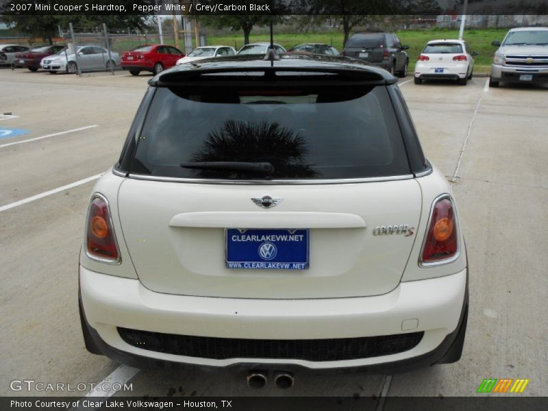 Pepper White / Grey/Carbon Black 2007 Mini Cooper S Hardtop