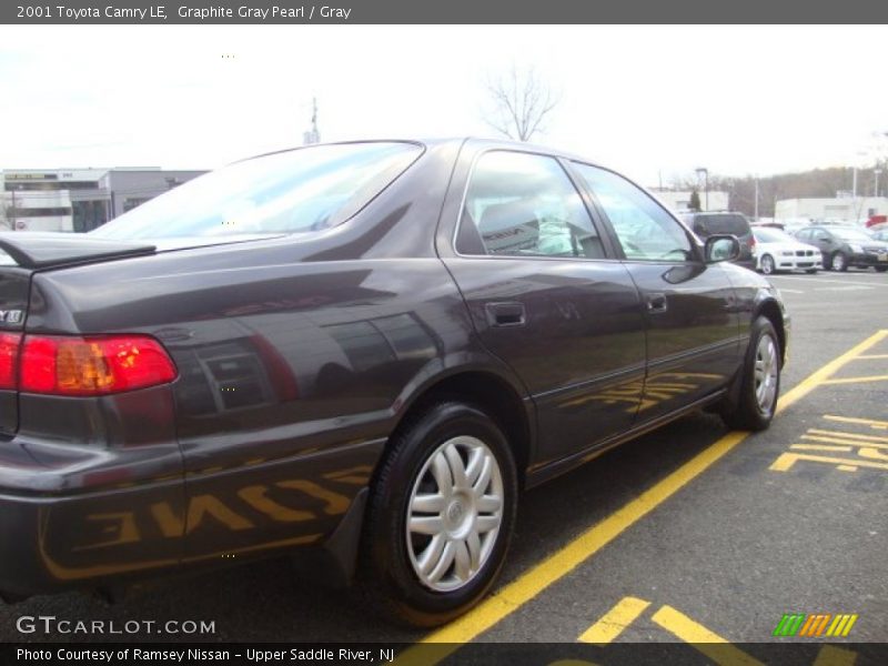 Graphite Gray Pearl / Gray 2001 Toyota Camry LE